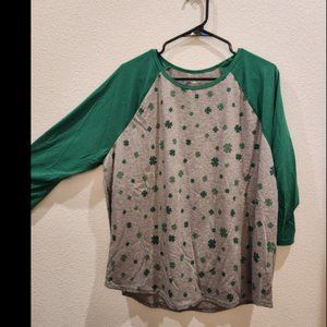St. Patrick's Day clover baseball tee XXXL